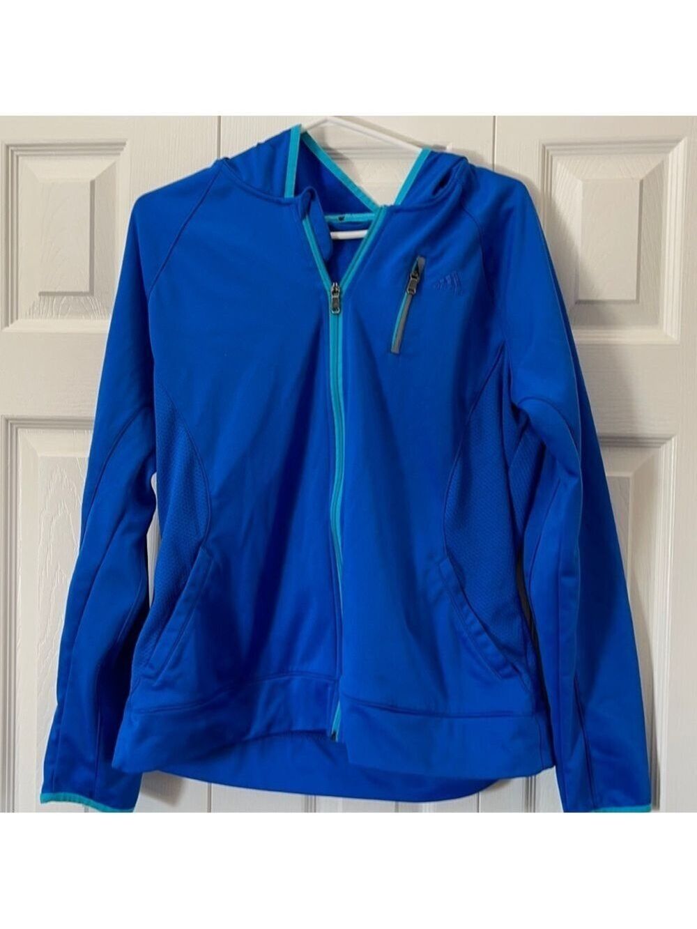 Adidas jacket size XL 🥰🥰